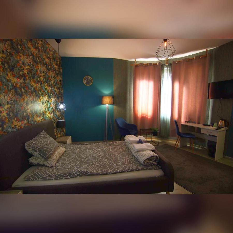 Nice Place Guest House Oborishte Sofia Exterior photo