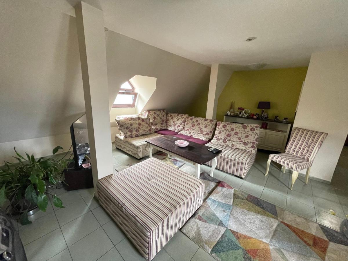 Nice Place Guest House Oborishte Sofia Exterior photo